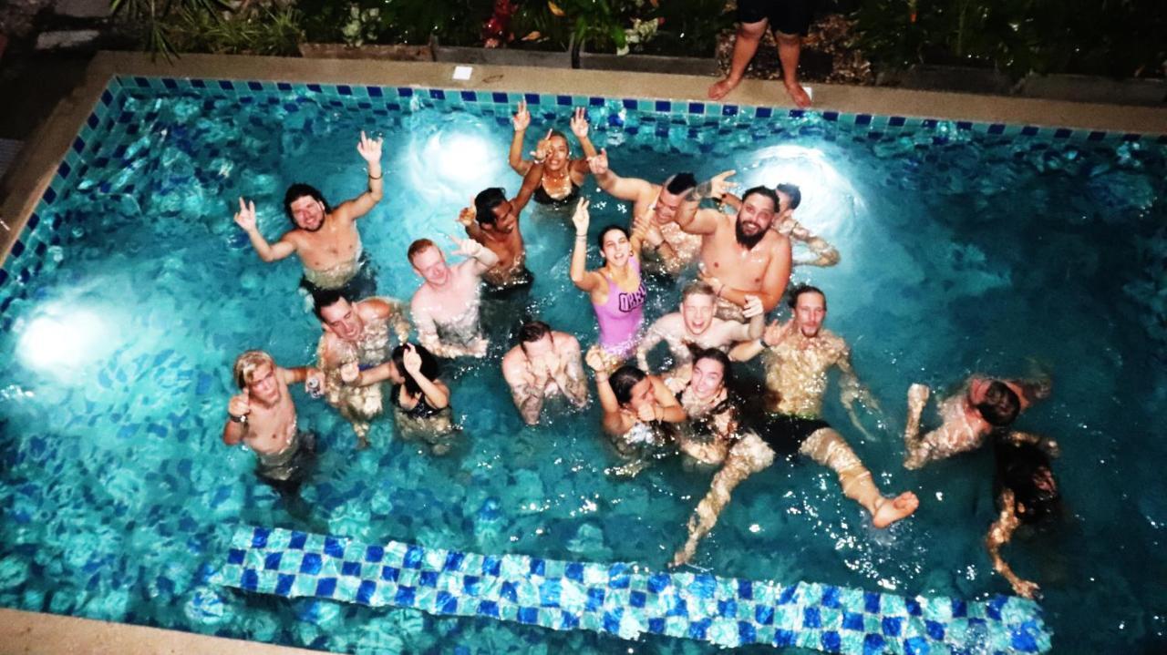 Slumber Party Bangkok Khaosan Hostel ภายนอก รูปภาพ